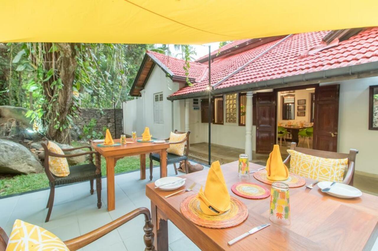 The Pineapple Villa Gampaha Exterior photo