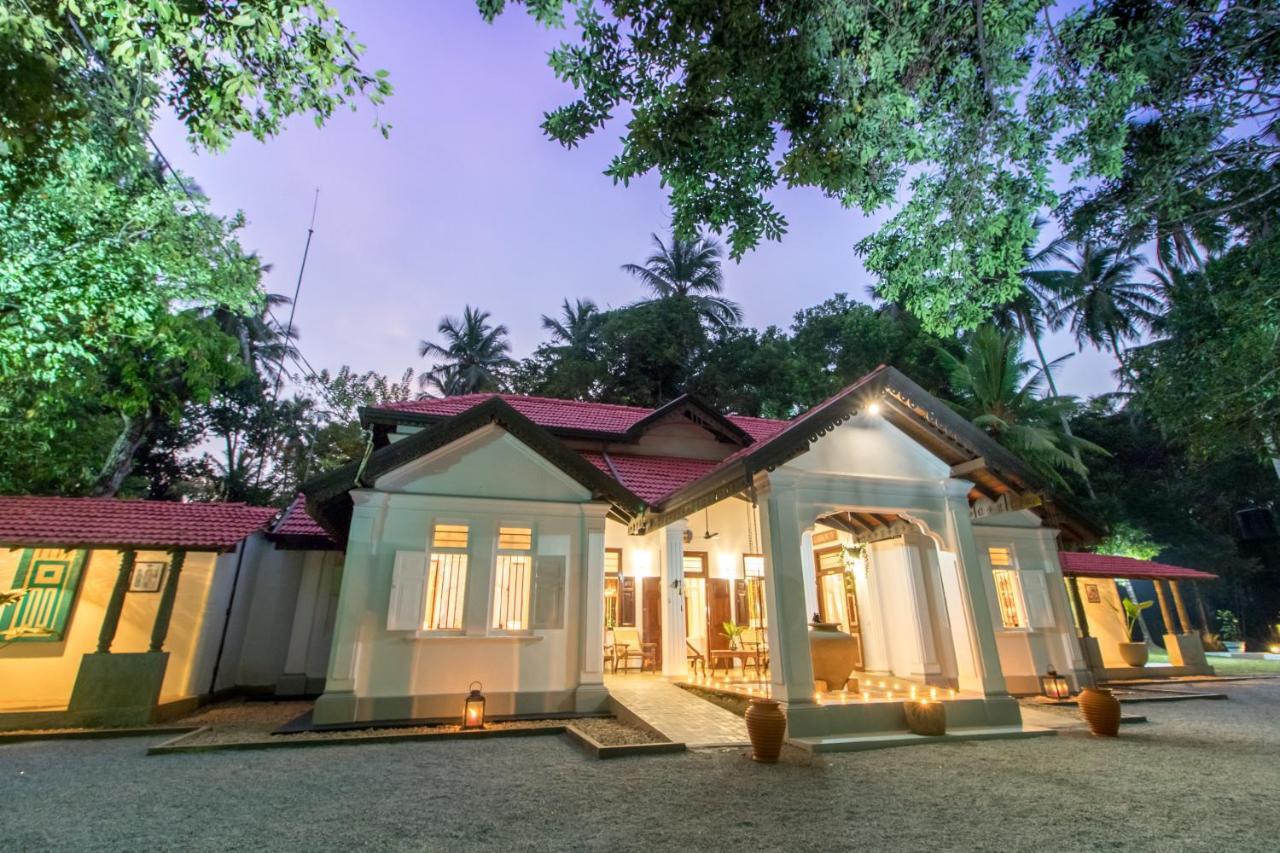 The Pineapple Villa Gampaha Exterior photo